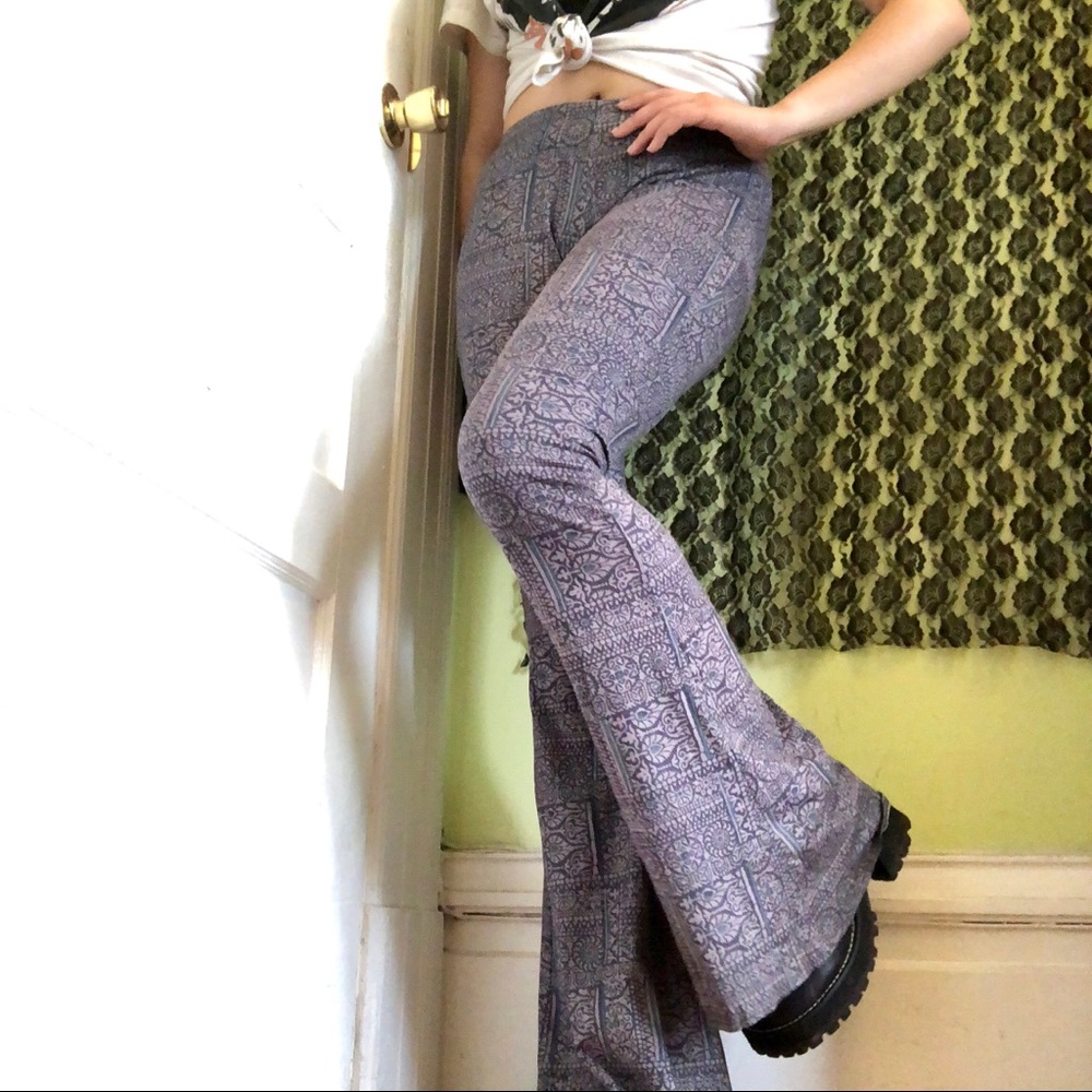 Beautiful stretchy printed bell bottoms!
